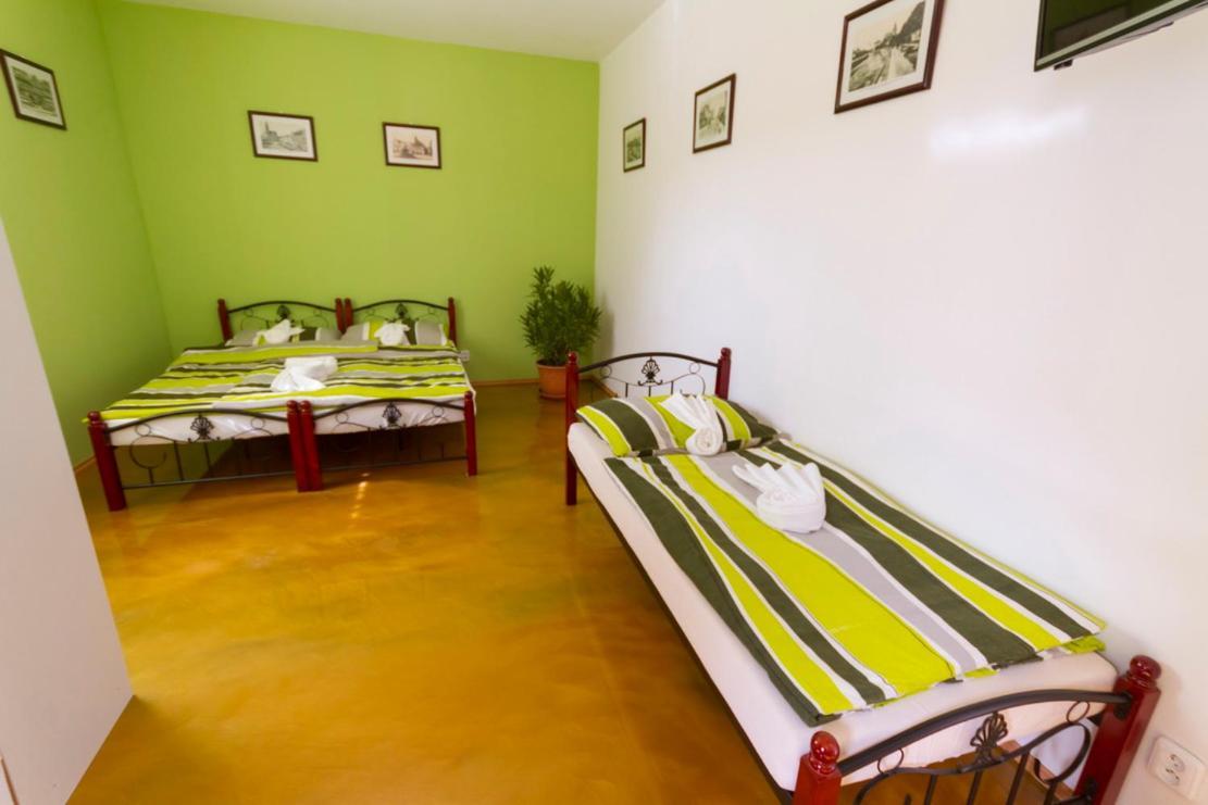 Apartmany Bowling Frydlant Bagian luar foto