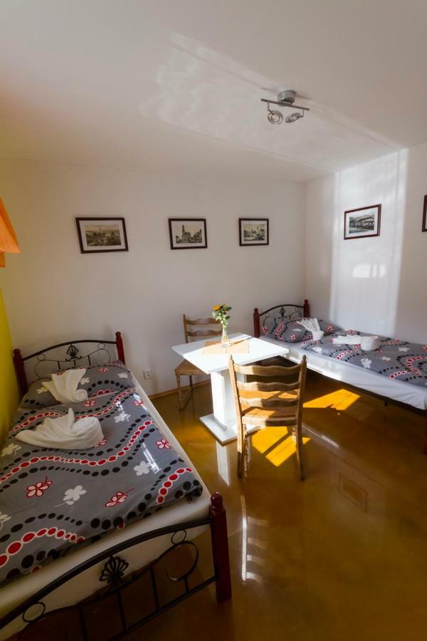Apartmany Bowling Frydlant Bagian luar foto